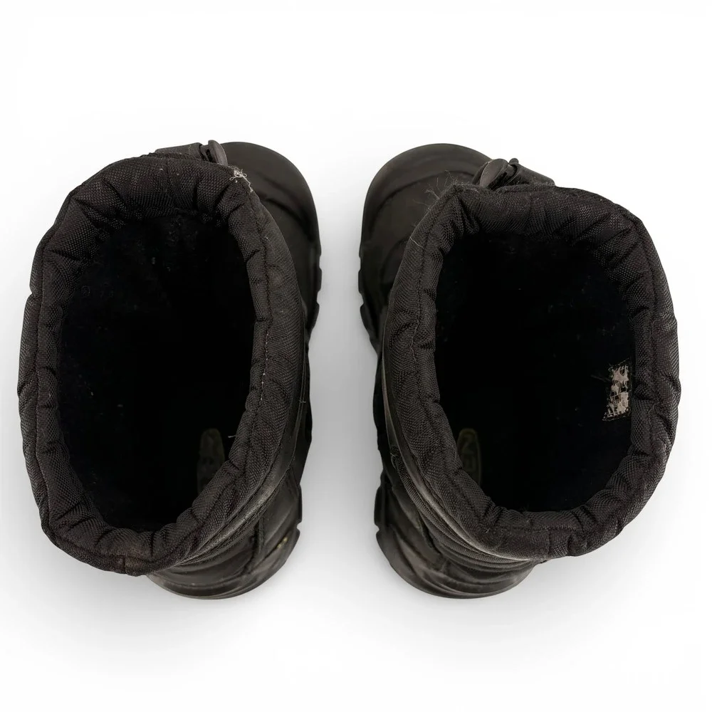 KEEN Kids Winter Boots Size 13 Waterproof 200g Insulated Black Yellow‎ Snow